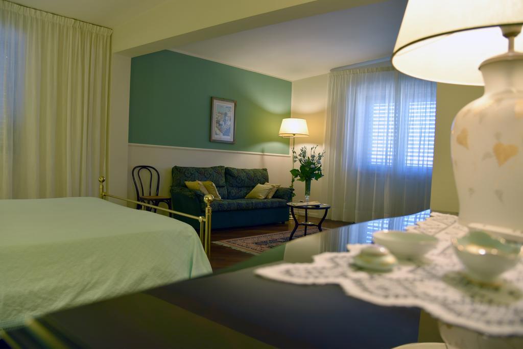 Casasalento Hotel Кавалино ди Лече Стая снимка